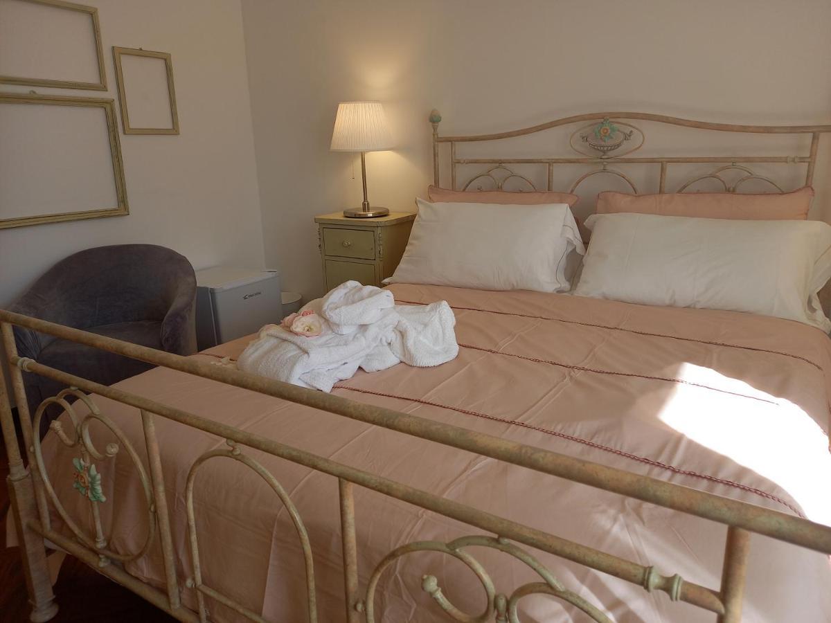 La Principessa Nera B&B Ostra Exteriör bild