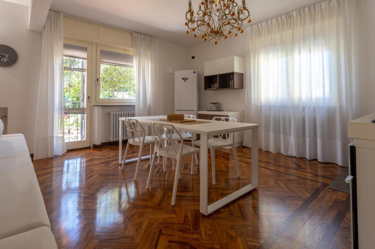 La Principessa Nera B&B Ostra Exteriör bild