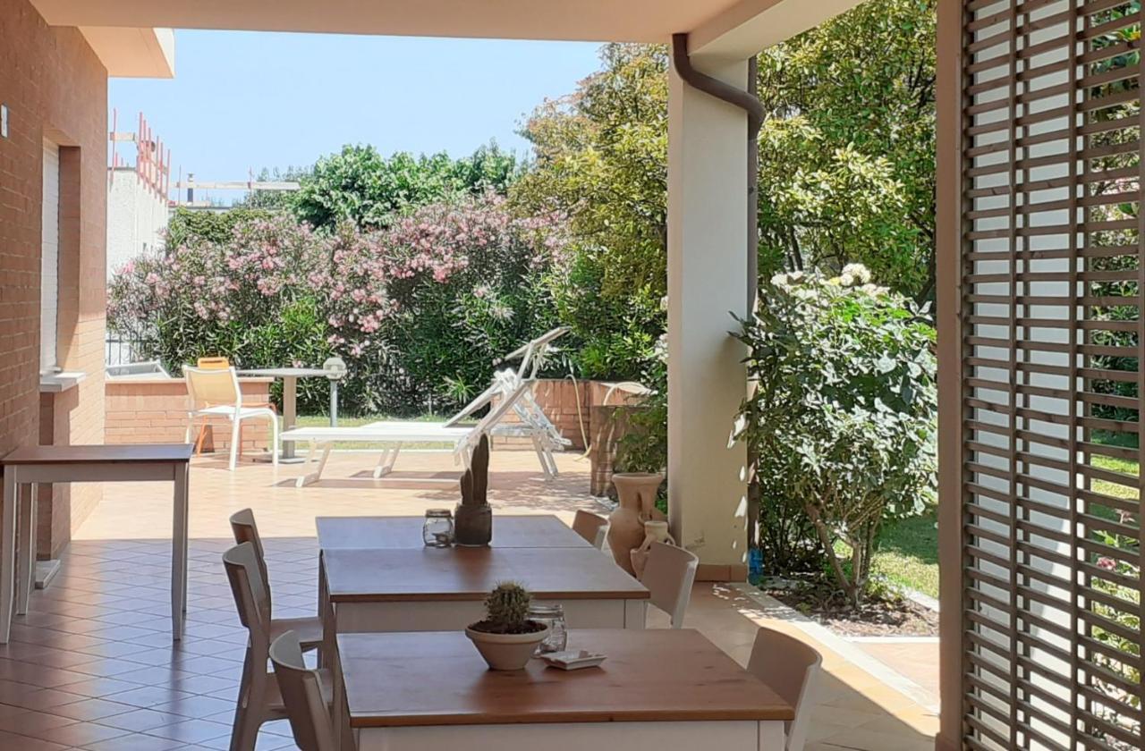 La Principessa Nera B&B Ostra Exteriör bild