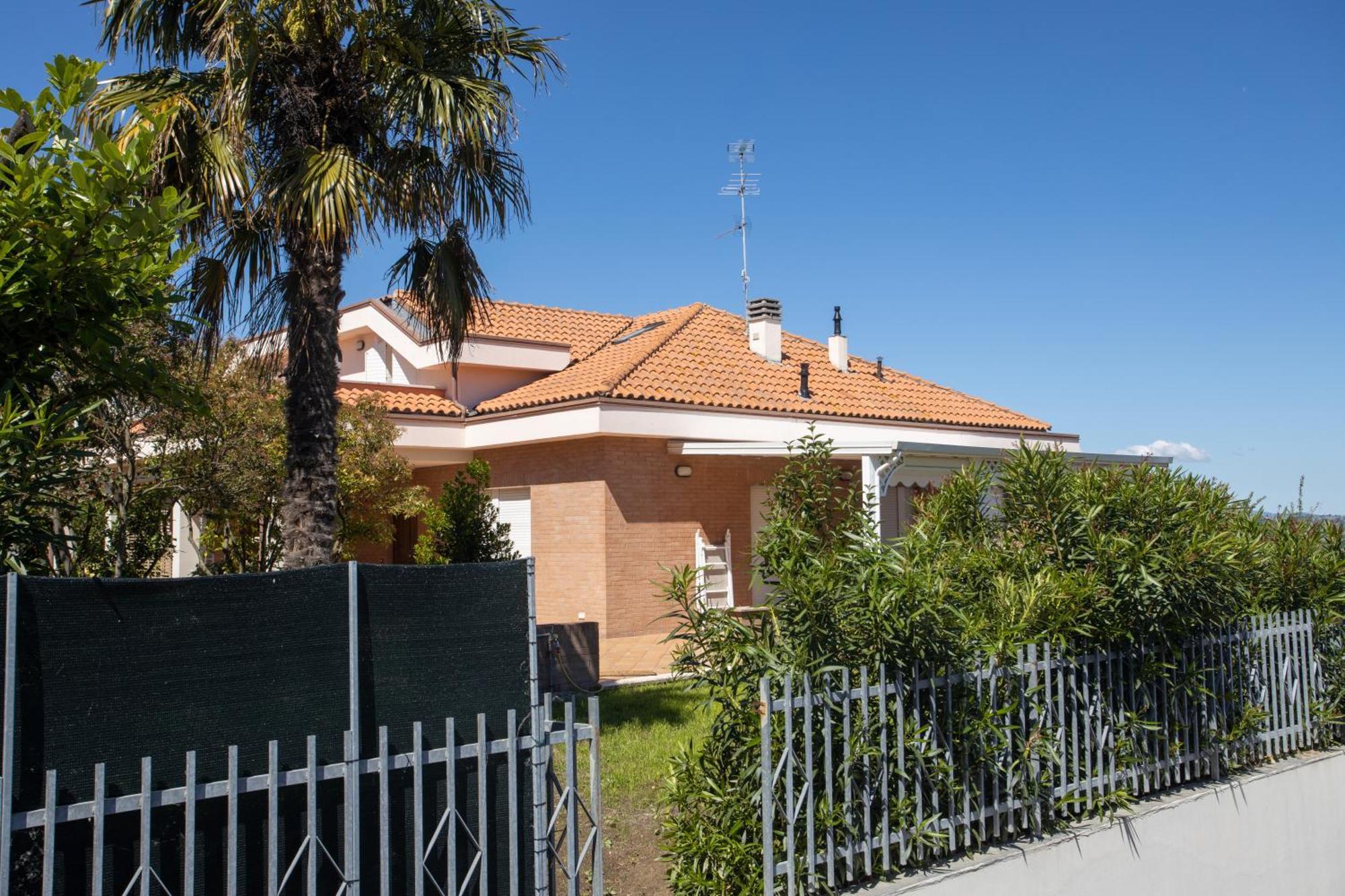 La Principessa Nera B&B Ostra Exteriör bild